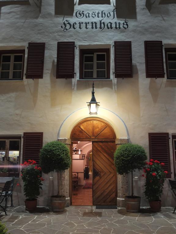 Gasthof Herrnhaus Brixlegg Exteriör bild